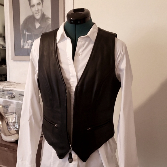 Black Women's Leather Vest - Picture 1 of 10